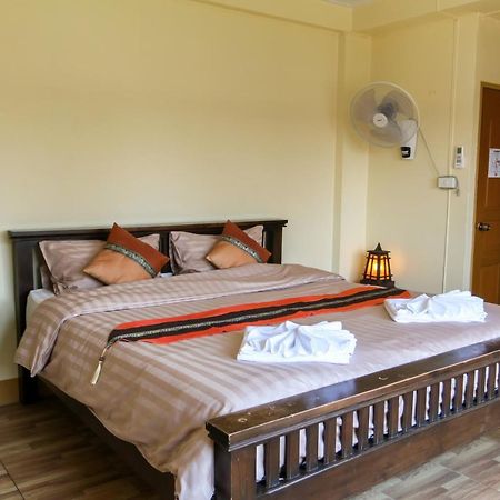Kavil Guesthouse Чиангмай Экстерьер фото